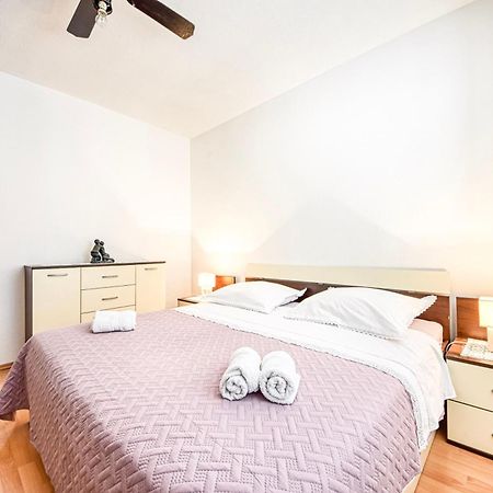 Apartman Andrej Povlja  Luaran gambar