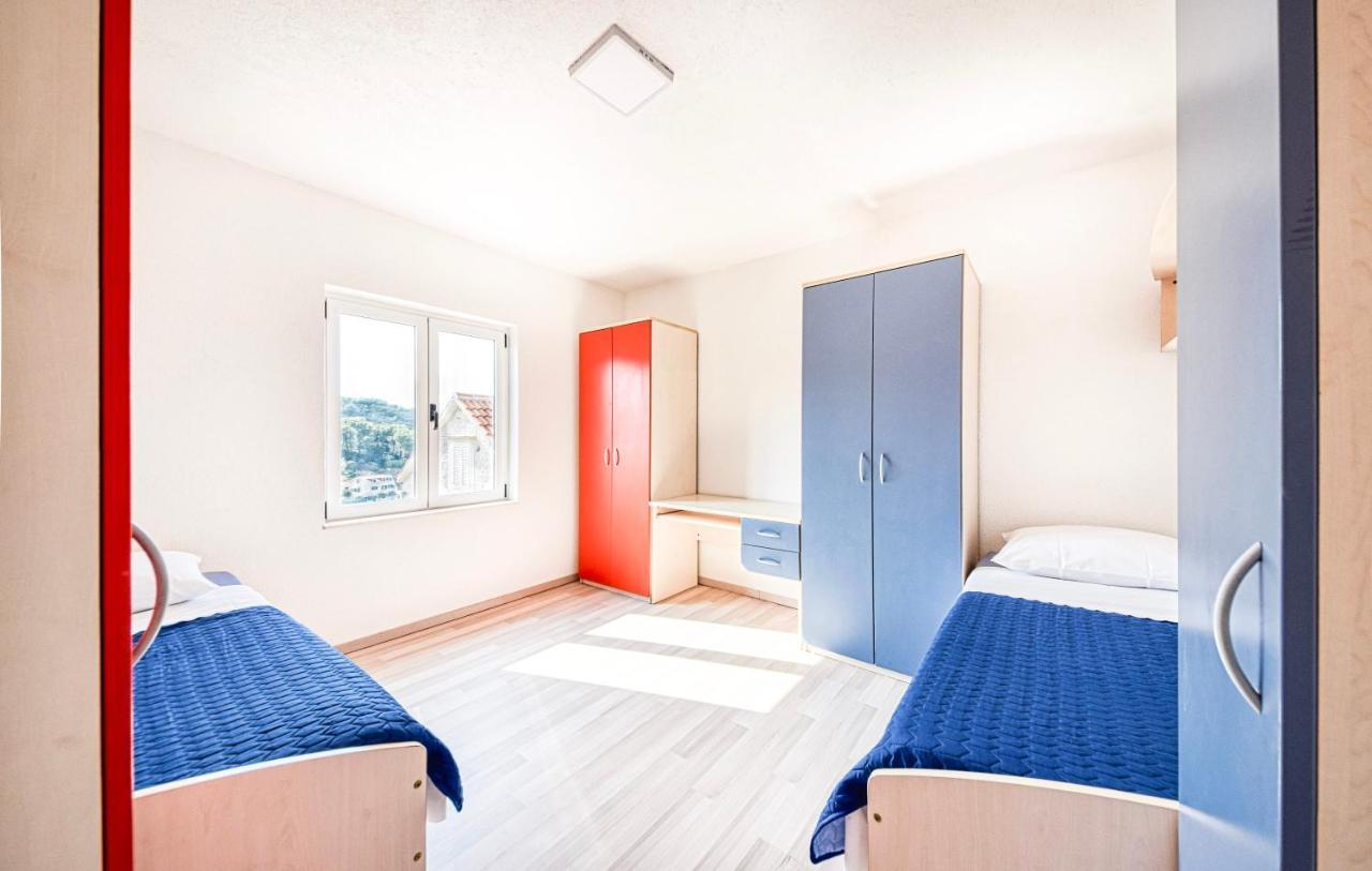 Apartman Andrej Povlja  Luaran gambar
